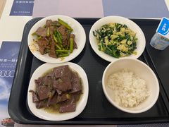 -浙江元通滨奥汽车有限公司(奥迪4S店)