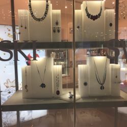 -SWAROVSKI(虹口凯德龙之梦店)