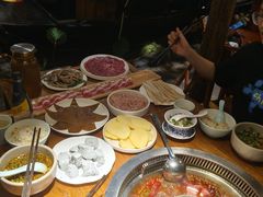 -城墙拐拐火锅(三峡广场黑金冠店)