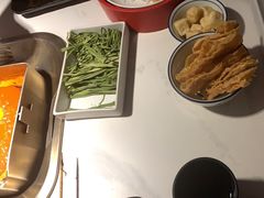 -九鼎轩脆毛肚火锅(南京东路店)