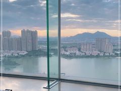 -荣誉国际酒店-云顶旋转餐厅