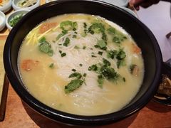 -银米·云南传统过桥米线(双廊黑金冠店)