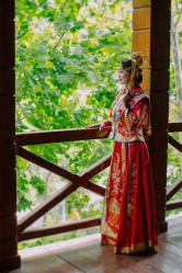点击看大图 -伯瓷皇后婚纱艺术空间