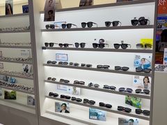 -诺柯视眼镜-蔡司依视路官方工厂店(淞南一店)