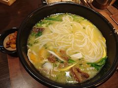 -银米·云南传统过桥米线(双廊黑金冠店)
