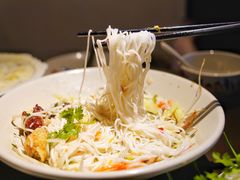 越南春卷檬粉-大头虾越式风味餐厅(光明广场店)