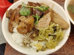 -猪脚洪隆江猪脚饭