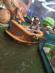 -维佳童话镇演出现场(徐东店)