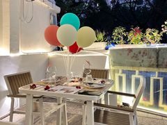 -Mark&Mars Restaurant