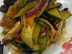 -秦香陕西食府(华贸天地店)