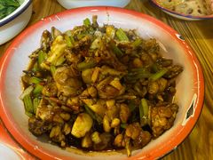 -老三样·美食研究中心(世贸路店)