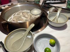-喃喃椰·糟粕醋·椰子鸡火锅(七堡花园店)