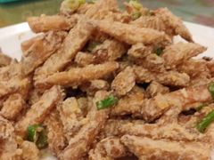 -闯关东东北农家菜(崂山石老人店)
