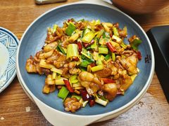 -云海肴·汽锅鸡·云南菜(天山百盛优客店)