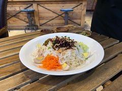 大酥牛肉米线-泓0871臻选云南菜·味庄