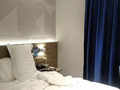 -柏曼酒店(广州长隆旅游度假区汉溪长隆地铁站店)