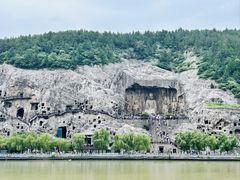 -龙门石窟
