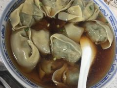 菜肉馄饨-古徽州馄饨店(宝安路店)