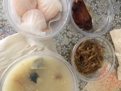 -圣河湾虾饺美食(站前店)