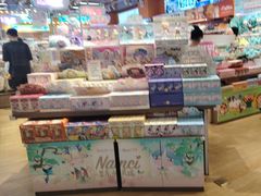 -泡泡玛特POPMART(金安国际购物中心店)