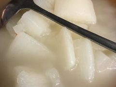 大骨炖萝卜汤-一品红烧鸭特色川菜(三岔湖店)