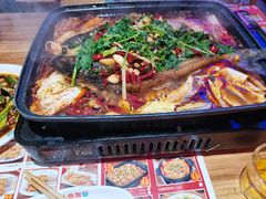 -八条友鲜货烧烤·脆皮烤鱼(石岩旗舰店)