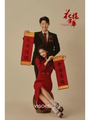 -雪中彩影婚纱摄影·微光艺术中心