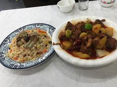 大盘鸡盖饭套餐-巴依老爷新疆美食(常营店)