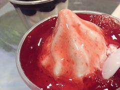 新地(草莓)-麦当劳(龙之梦购物中心店)