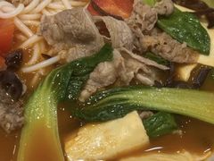 -蒙自源米线大王(花园城商场店)