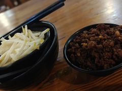 -丽虹云南过桥米线(兴工街店)