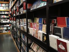 -西西弗书店&矢量咖啡(壹方购物中心店)