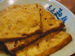 -亮亮面馆(经六路店)