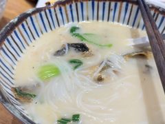 -鲜越鲜鱼粉(财富购物中心店)