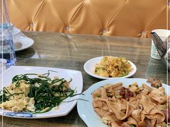 -壹阁胡羊焖饼(特色小吃街店)