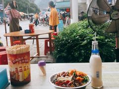 -螺满地螺丝粉