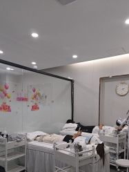 -苗方清颜专业祛痘·皮肤管理