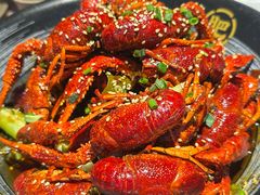 -肥肥虾庄·金牌油焖大虾(汉街SKP店)
