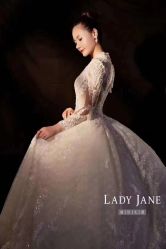 -Lady  Jane高端婚纱礼服馆
