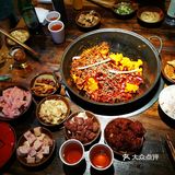 朋友4点过就来排队，排了3-4个多小时，8点过才吃成