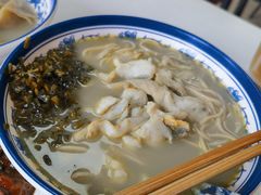 招牌黄鱼面-明呈黄鱼面馆(斜土路店)