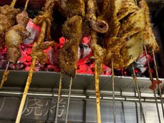 -老广烧烤(骆驼山康馨园店)