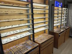 -优医视平价眼镜蔡司依视路折扣工厂店(德胜门店)