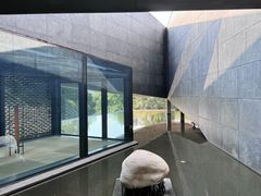 -知美术馆