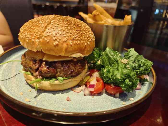 bluefrog蓝蛙(长泰广场店)-"周一汉堡买一送一活动 点了嘉年华和蘑菇