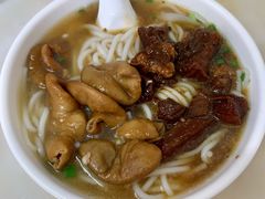 牛腩拼大肠米粉-海幢瑞芳饮食店