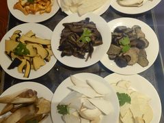 -天宜隆蘑菇宴火锅(石景山旗舰店)