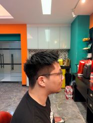 点击看大图 -鸿運 BARBER SHOP男士理发馆