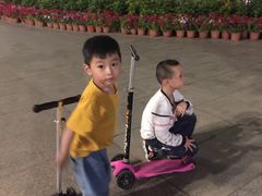 -人民广场