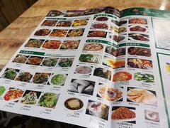 -钟掌勺忘不了地道湘菜(新天地假日广场店)